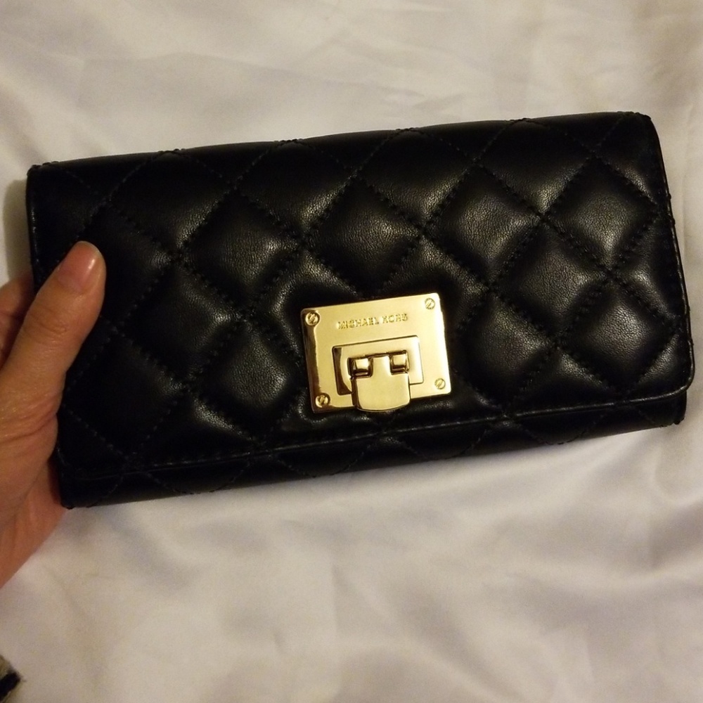 Michael Kors Astrid black leather carryall wallet